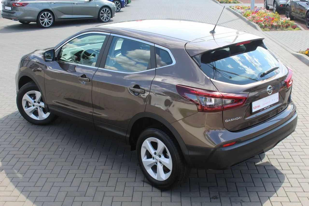 Nissan Qashqai 1.3 DIG-T...  Image 7