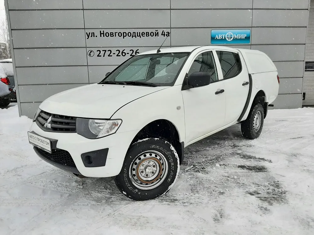 Mitsubishi L200 Image 1