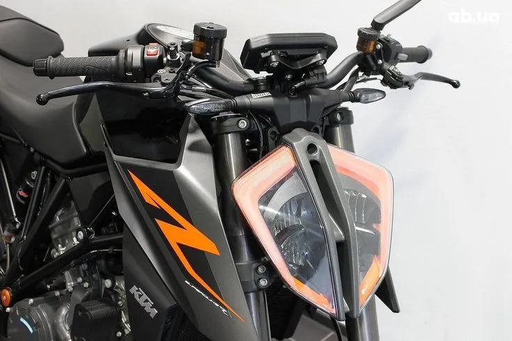 KTM 1290 Image 4